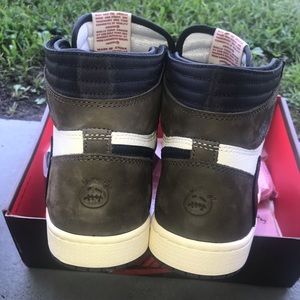 Travis Scott Aj1’s